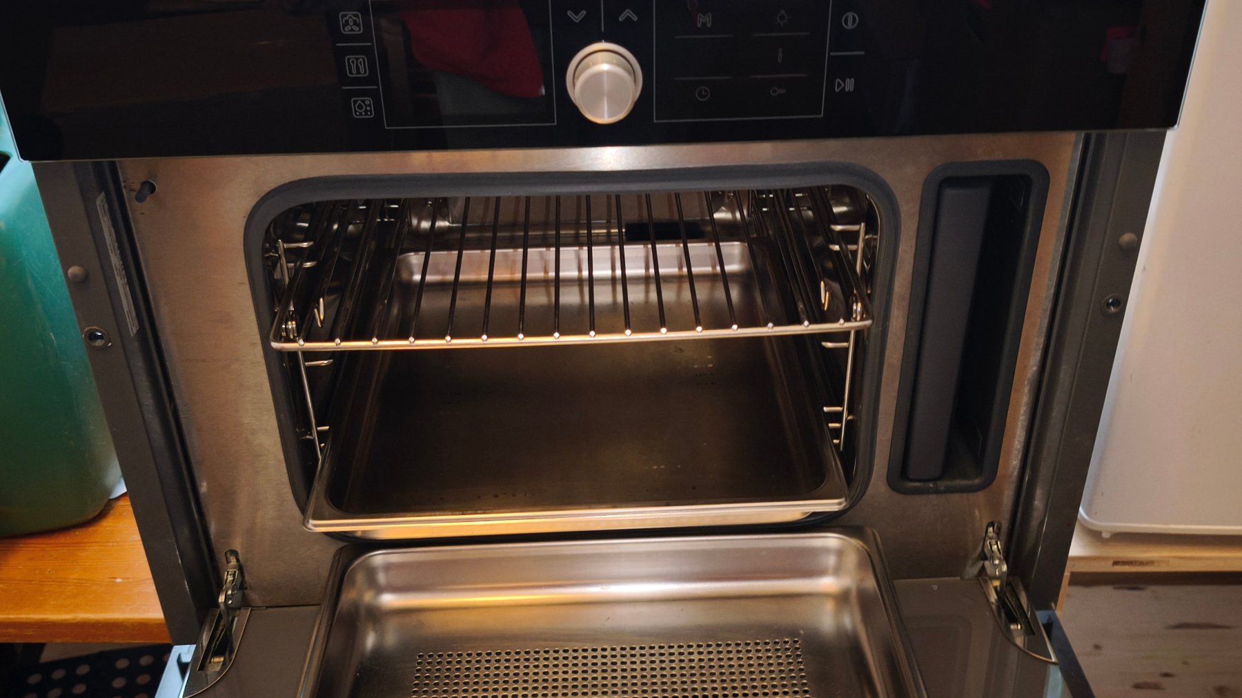 Bosch Elettrodomestici da cucina: Bosch Combi-Steamer-Backofen HBC36D763 – Usato da Degersheim venduto da Premgit 2