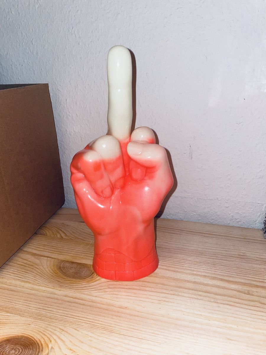 Sculptures & Statues: HAROSHI MIDDLE FINGER SCULPTURE HUF SIGNED – Neuf avec emballage d'origine à Basel par aharon.no1