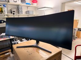 Samsung CRG9 49″ Curved Gaming Monitor | 5120×1440 | 120 Hz