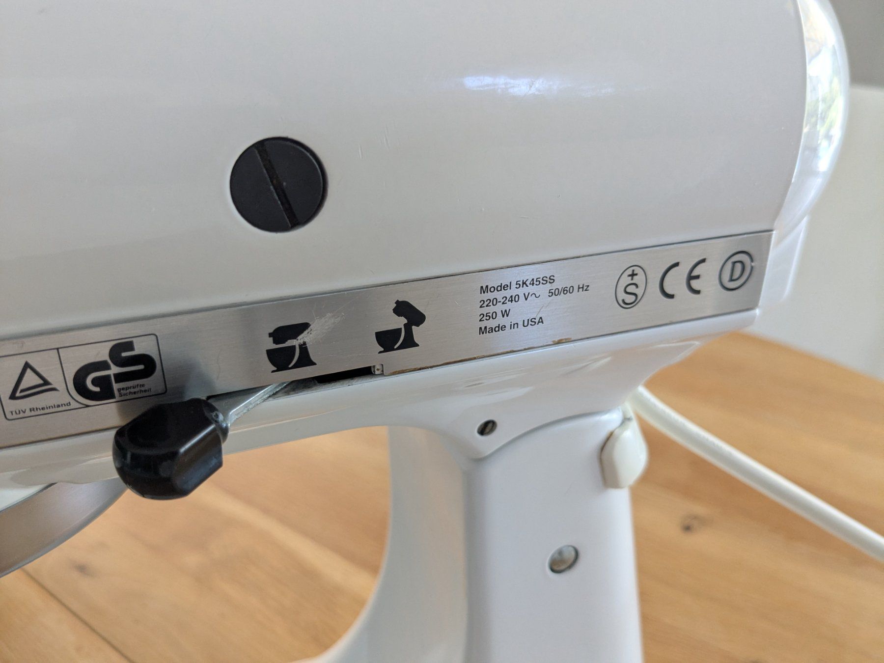 Kitchenaid Küchengeräte: KitchenAid Classic Küchenmaschine weiss, 250Watt – Gebraucht aus Hinterkappelen von mr-deamon 2
