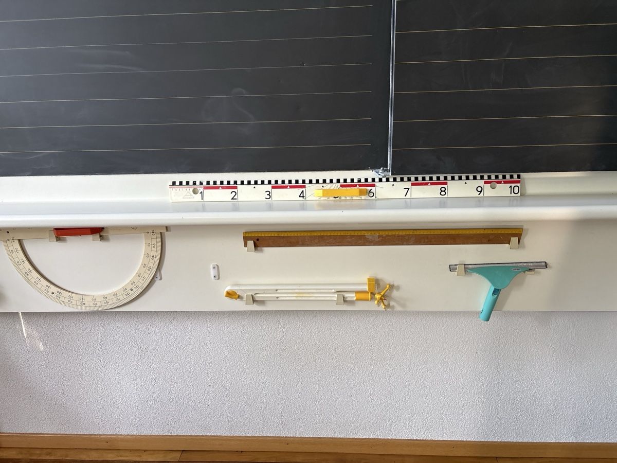 Lavagne: Schultafel mit Zubehör – Usato da Esslingen venduto da germal 2