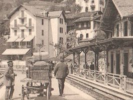 FINHAUT: gare animée avec employé et chariot baggages ~1910