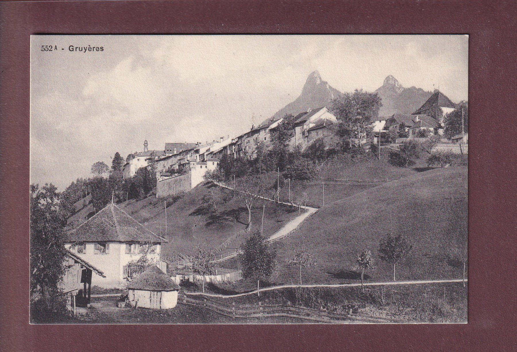 Ansichtskarten: GRUYERES - Vue moins courrante – Gebraucht aus Pully von nicecards
