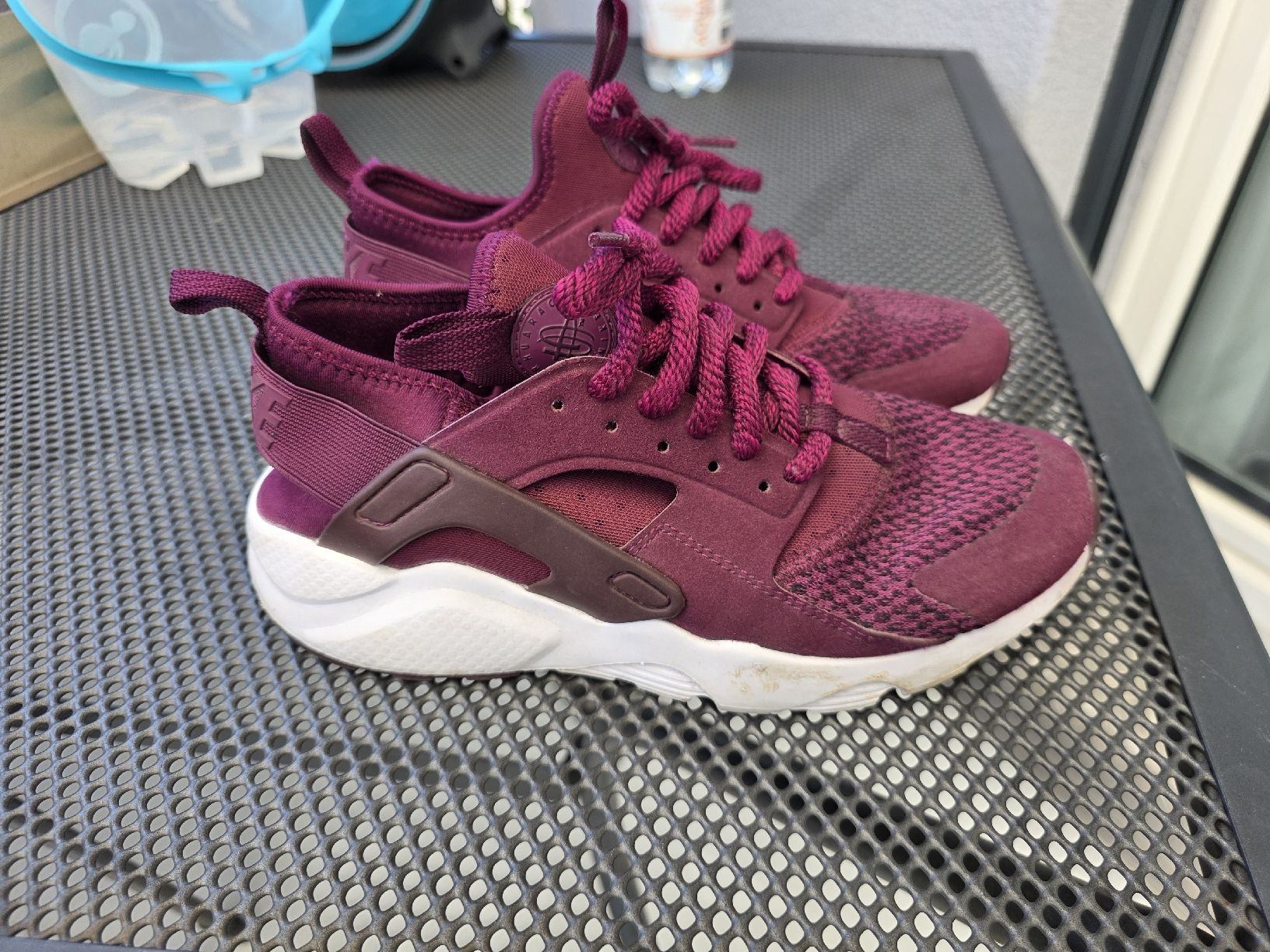 Nike Scarpe da donna: Nike Huarache Grösse 38.5 – Usato da Oberbüren venduto da UC1987 2