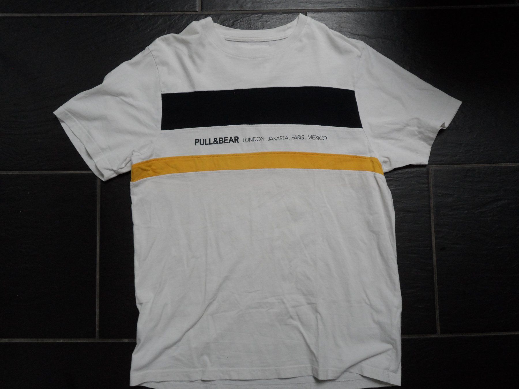 Pull&Bear T-shirt: **** PULL&BEAR  T- Shirt Gr S **** – Usato da Therwil venduto da Hcd1919