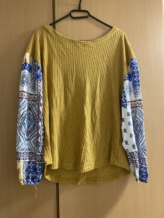 Cooles Damen Shirt, Senfgelb mit Musterärmeln, Gr. XL
