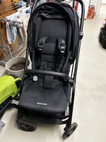 Maxi-Cosi Kinderwagen mit Babyschale und Zubehör