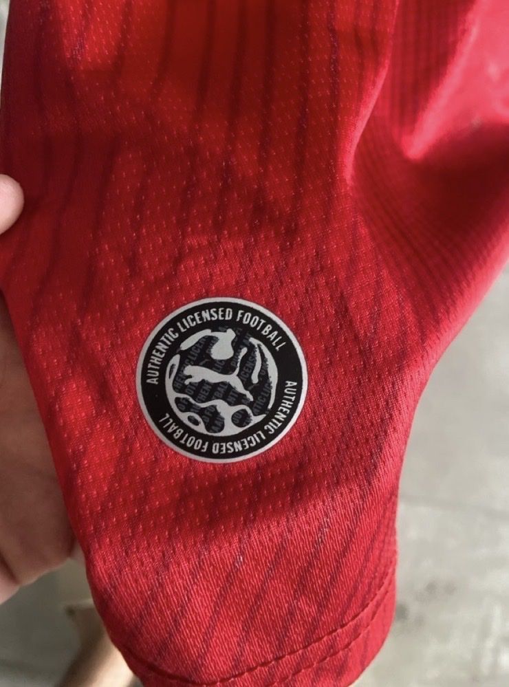Puma Maillots de corps & Pantalons: Maillot officiel Suisse  – Neuf (Voir description) à Ste-Croix par Elsa_illigo 5