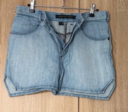 Kurze Hose Denim Shorts leichte Jeans Marke Theory Grösse S