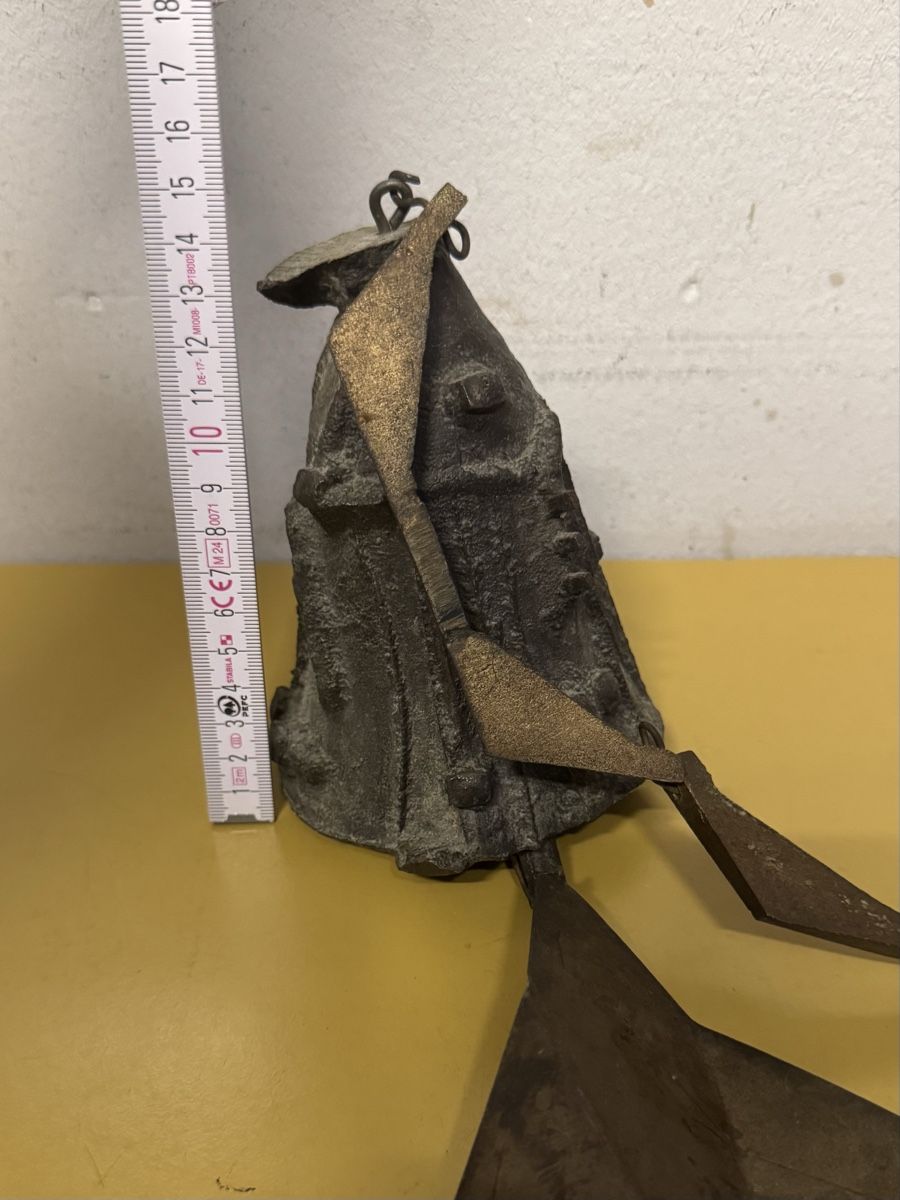 Figuren: Kunst Gloke – Gebraucht aus Schlieren von Freundlich02 4