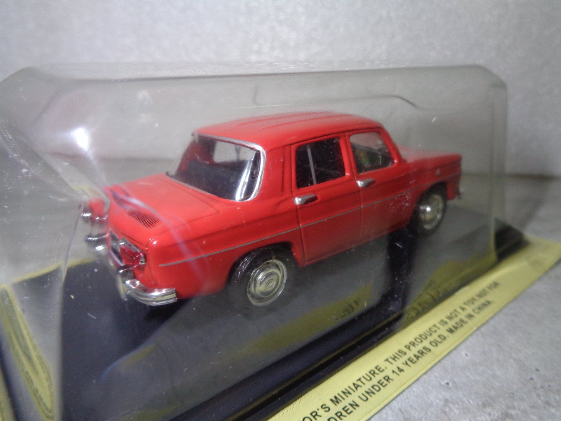 Renault Modellautos: Altaya 1:43 Classic Car Renault 8 – Neu und originalverpackt aus Reconvilier von rallycar 3