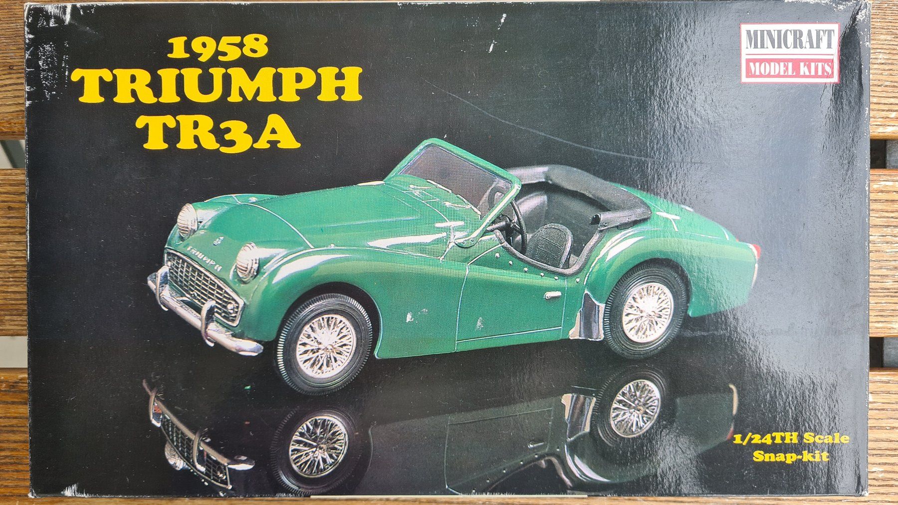 Triumph Modellini d'auto: MINICRAFT TRIUMPH TR-3A – Usato da Basel venduto da Solarbebop