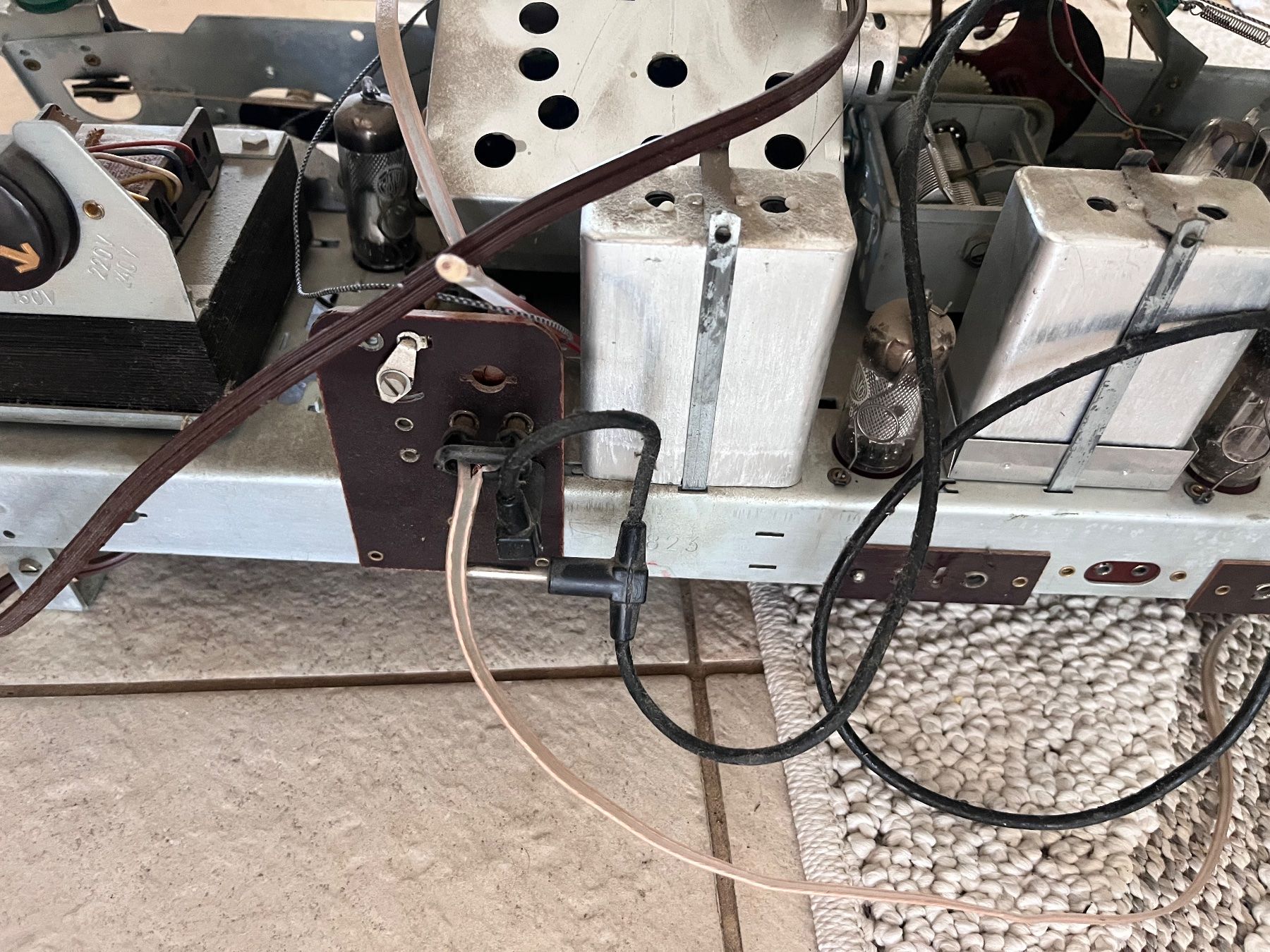 Radios: Radio Chassis Röhrenradio – Gebraucht aus Bäretswil von Rasubi 6
