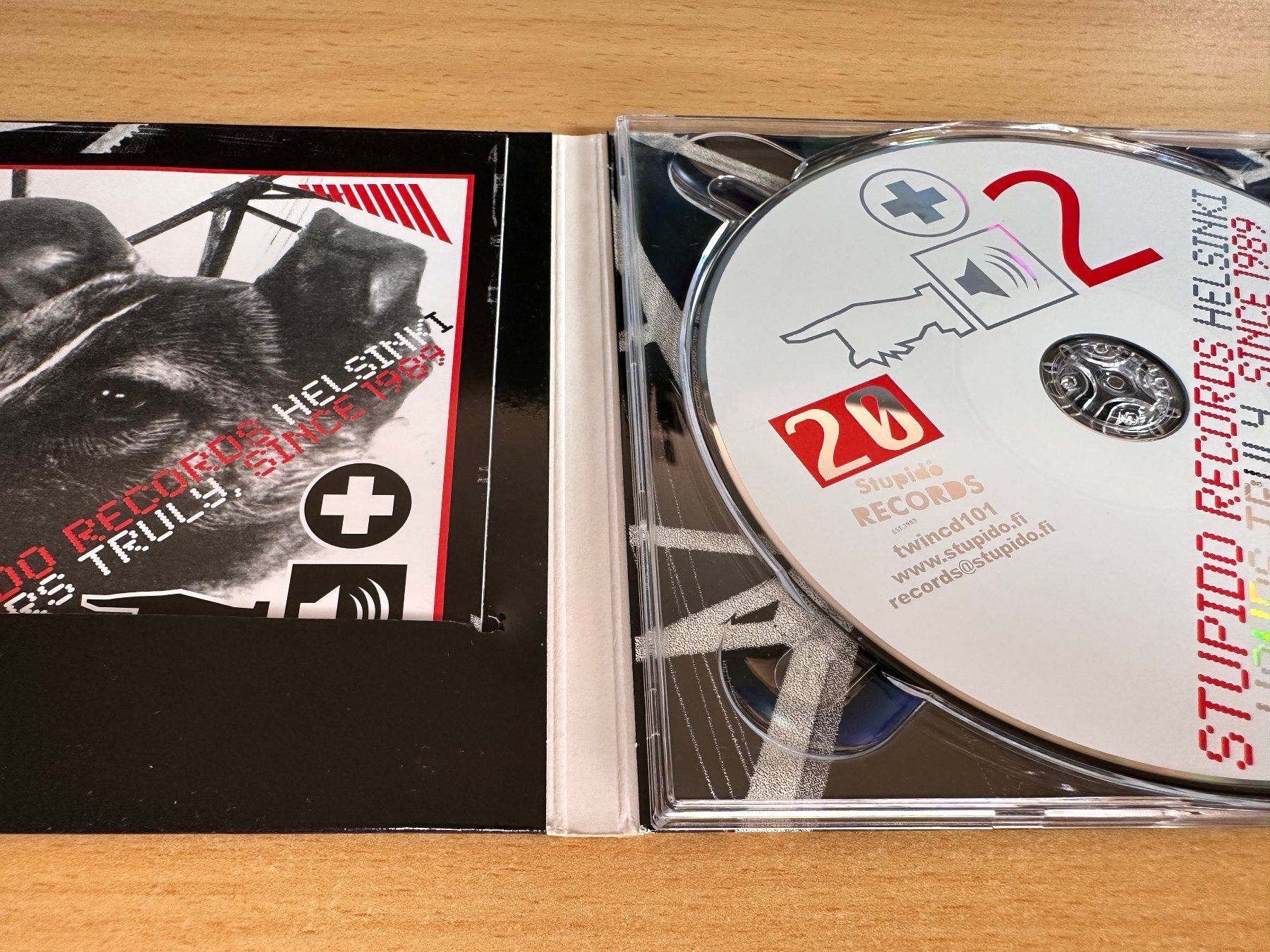 CD: Various – Stupido 20 - 2 CD – Usato da Rikon im Tösstal venduto da Alpenmutz 2