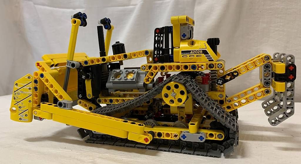 Lego Baukästen: Lego Technic Bulldozer – Gebraucht aus Meikirch von meineangebote 2