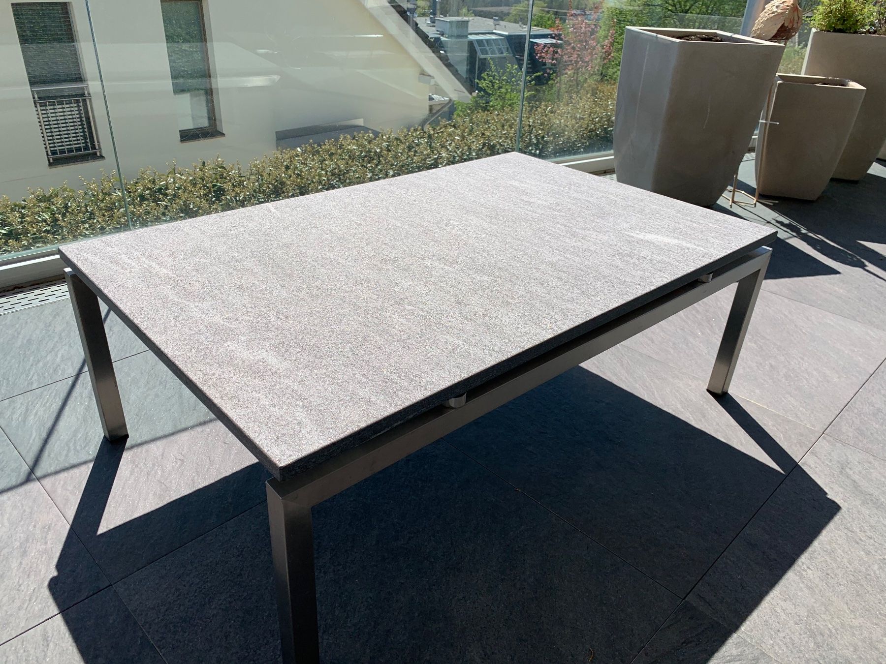 Tavoli: Wohnzimmertisch Granit – Usato da Zumikon venduto da KAT024 4