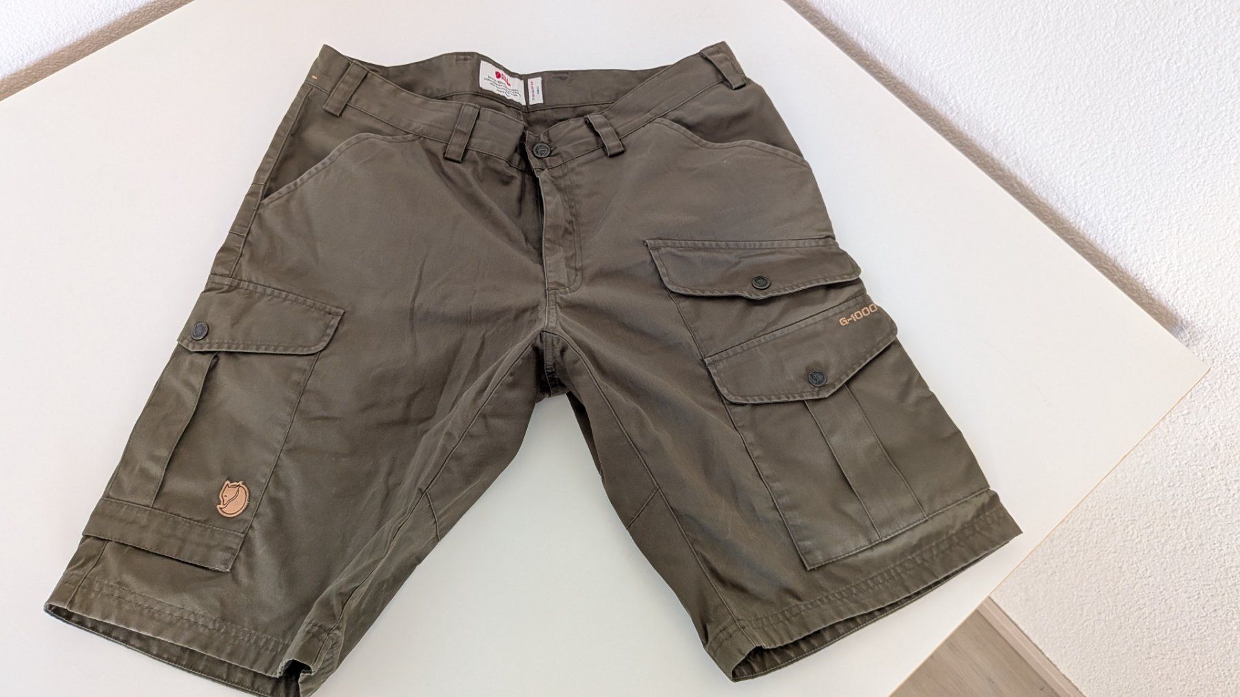 Fjällräven Pantalons: Fjällraven Barents Pro Shorts M – D'occasion à Tüscherz-Alfermée par Sguido