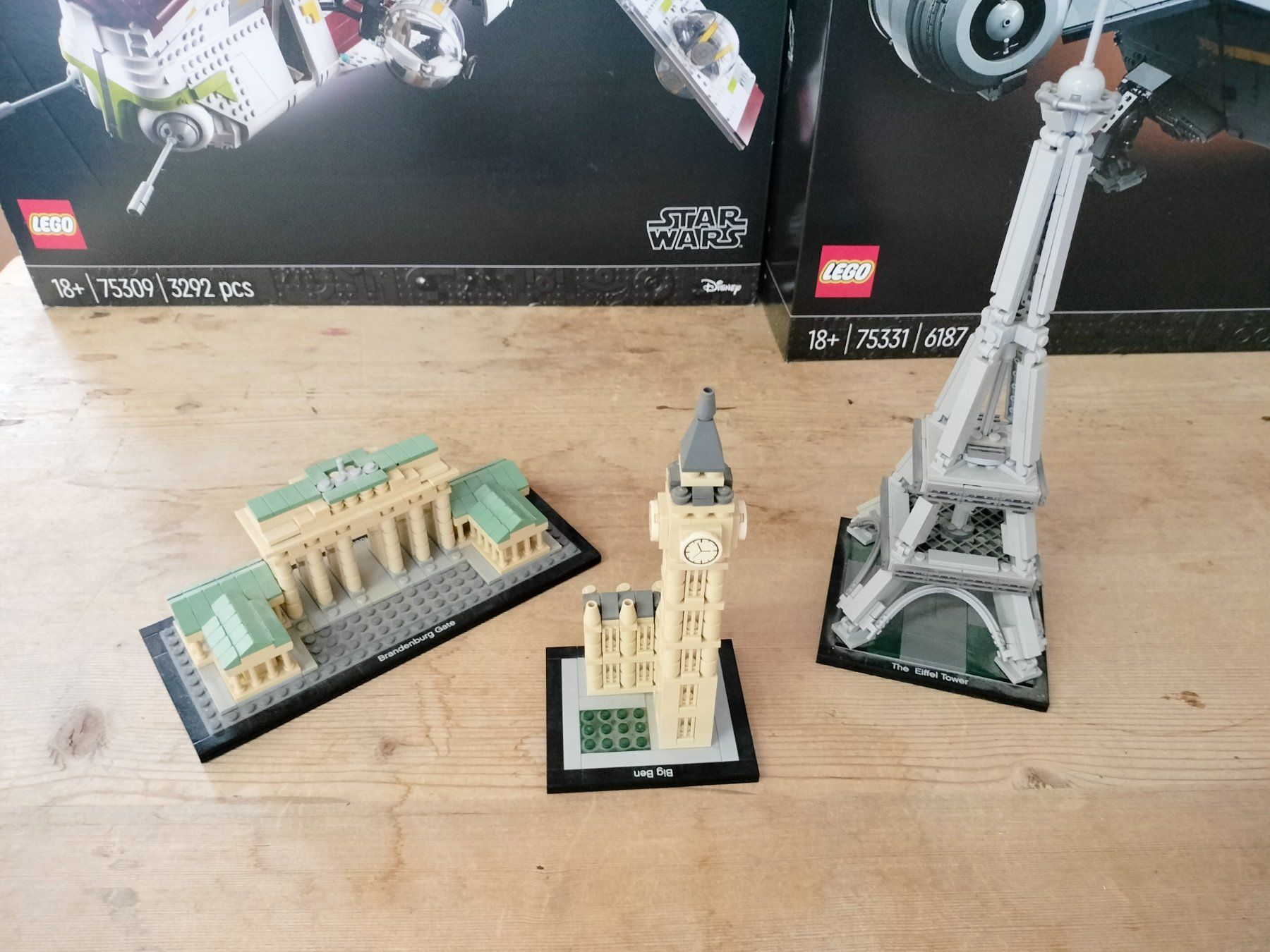 Lego Giocattoli: 3x Lego Architecture Sets ab 1.- – Usato da Wil SG venduto da RoyalBricks 1