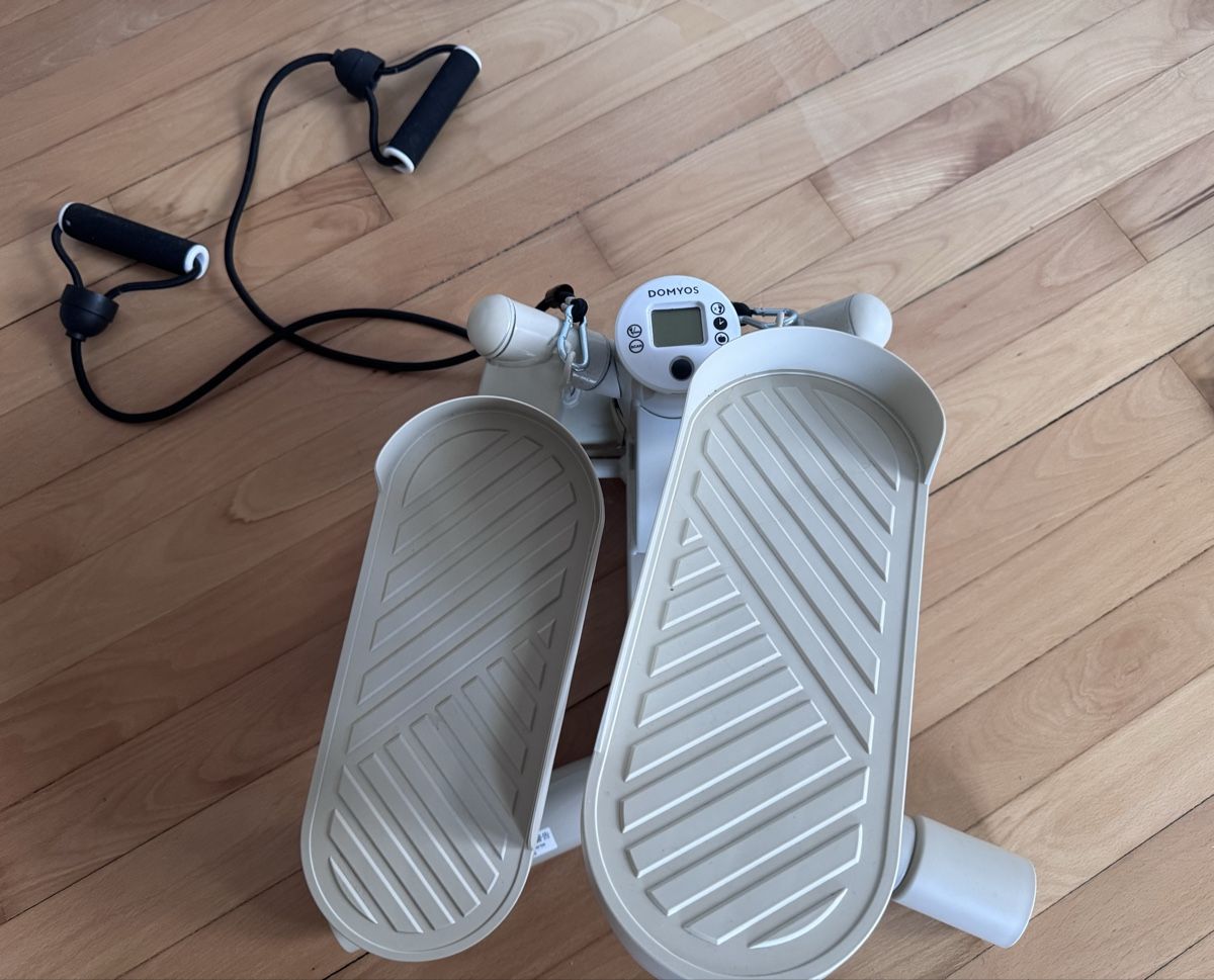 Decathlon Hometrainer: DOMYOS Mini-Stepper MS500 - Zurich 8047 – Nuovo (secondo la descrizione) da Zürich venduto da Maurette 5