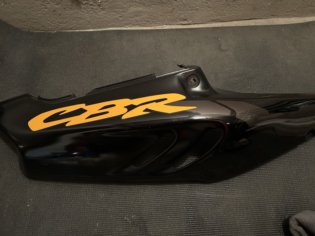 Honda Strada: Honda cbr900 – Usato da Ecublens VD venduto da RodrigoFortunato249