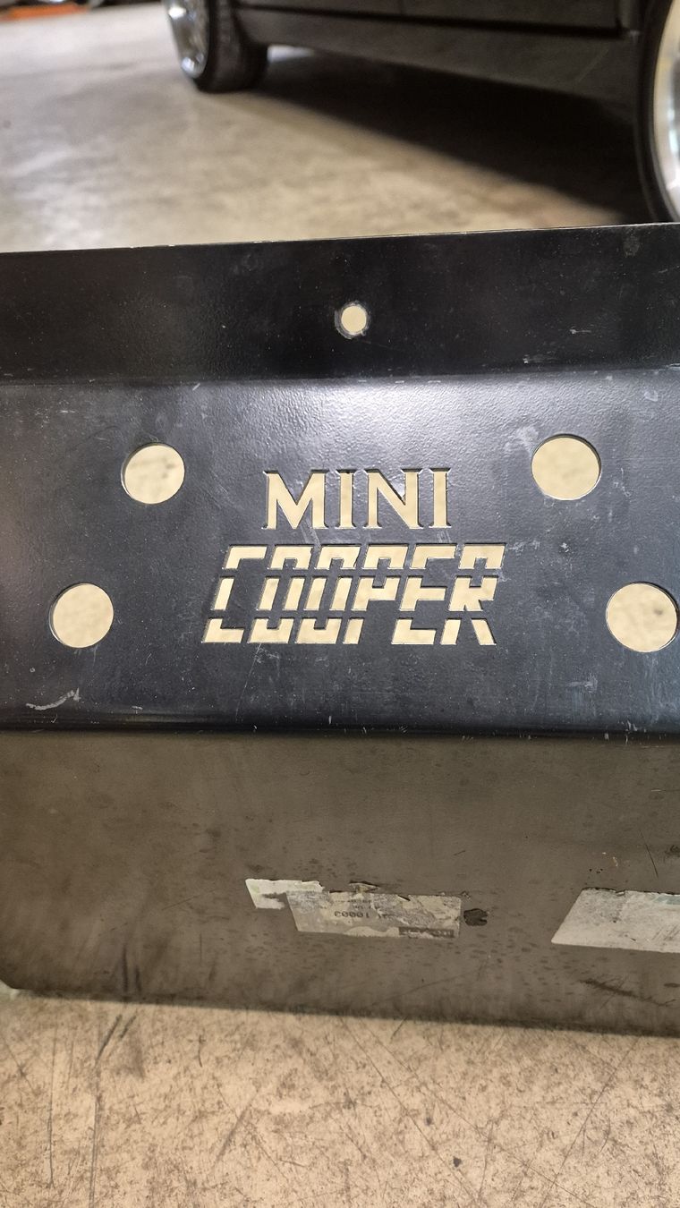 Tutti pezzi di ricambio auto: Classic Mini Unterfahrschutz – Usato da Riedt b. Erlen venduto da JoongeRC 1