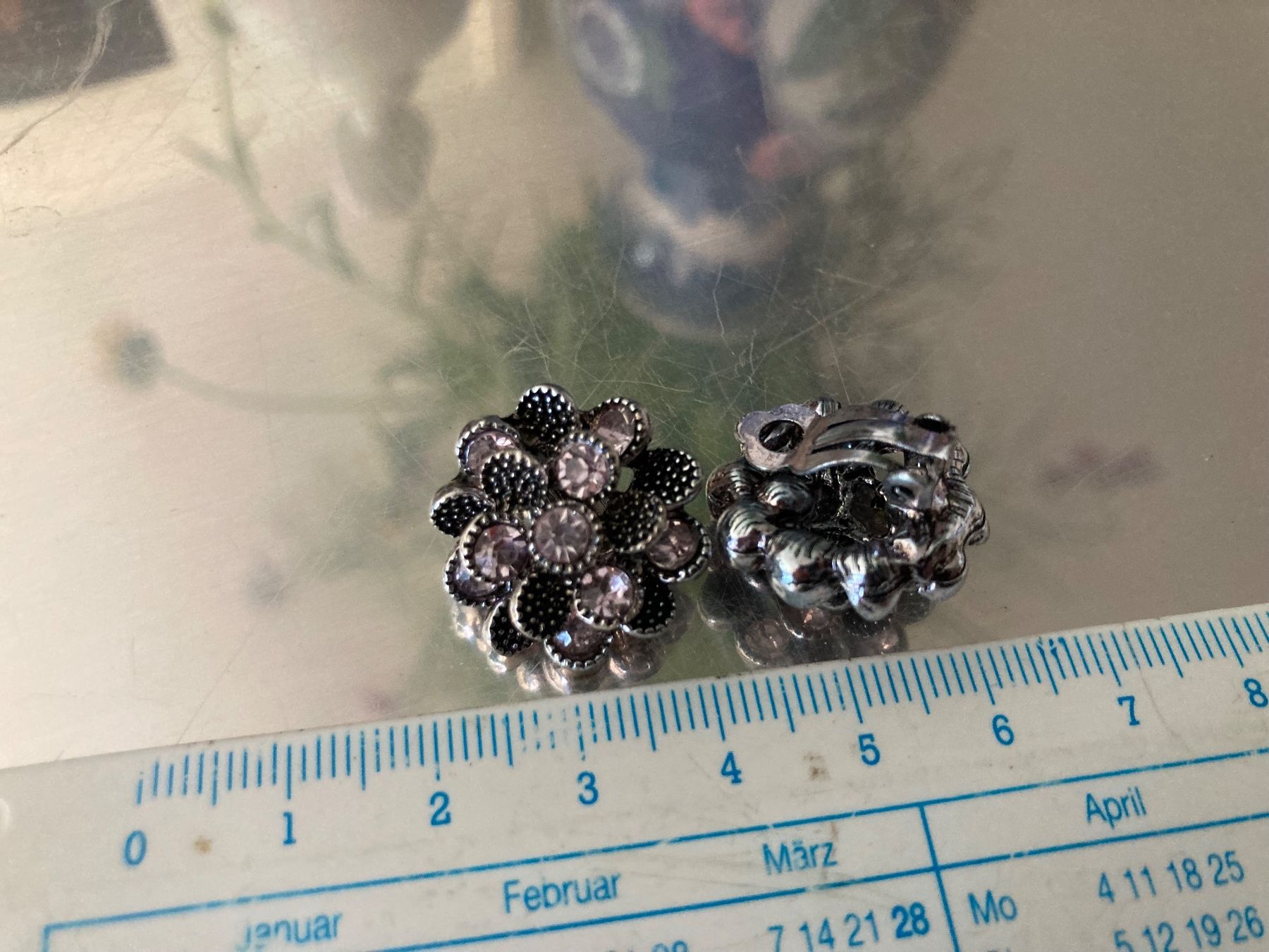 Orecchini pendenti & Orecchini a lobo: Boucles d'oreilles clip décorées de strass argentées – Usato da Marly venduto da Antigona71 1