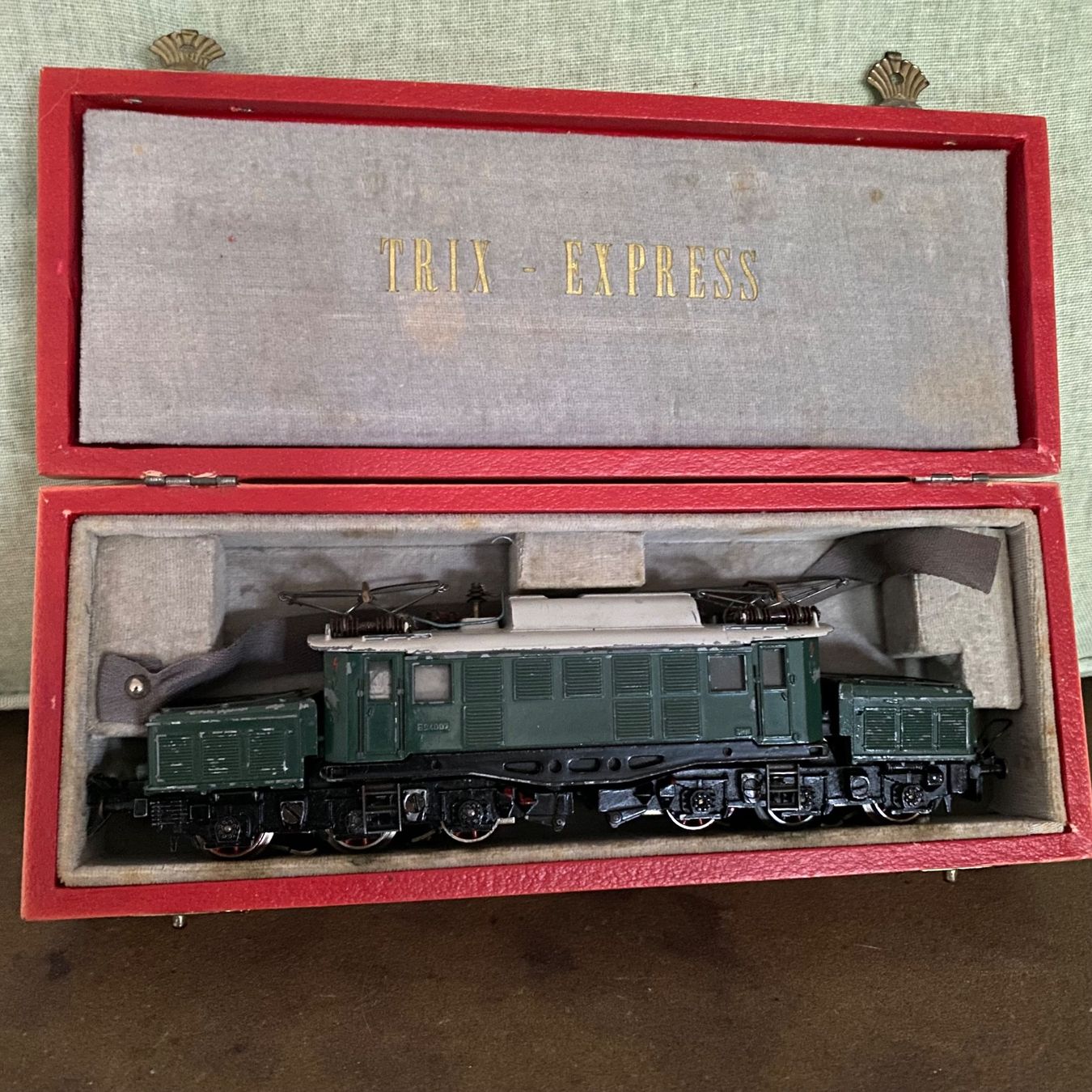 Modelleisenbahnen: Trix express E94 007 gruen gebraucht – Gebraucht aus Oberflachs von raumgleiter22 3