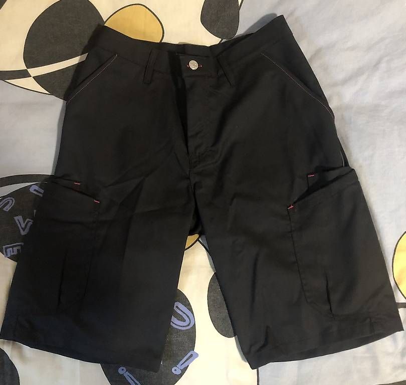 Pantaloni: Arbeitsshorts schwarz, Gr. 46 (S) – Nuovo (secondo la descrizione) da Glattbrugg venduto da amzh