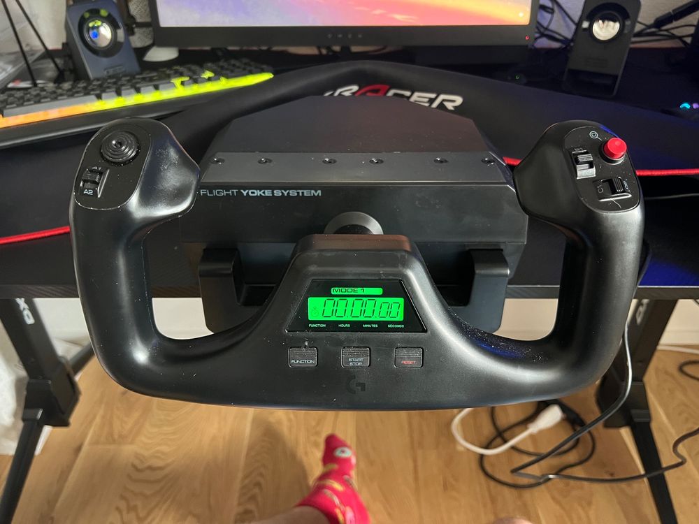LOGITECH G Pro Flight Yoke System | Kaufen auf Ricardo