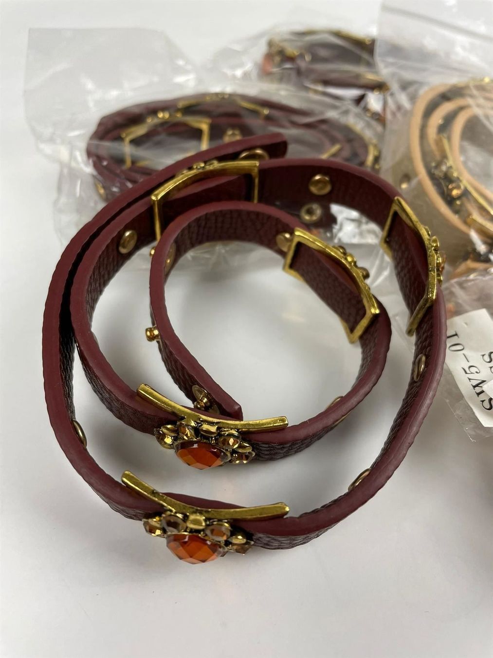 Bracciali & Braccialetti: 10x Armbänder aus Kunstleder – Nuovo e nell'imballaggio originale da Wängi venduto da LiqKojote 1
