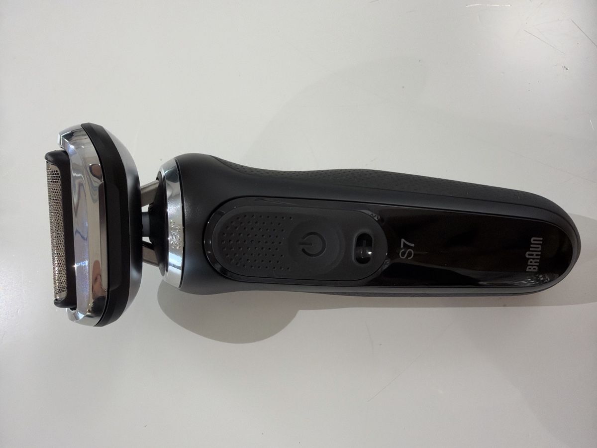 Rasierapparate & Rasierklingen: Braun Serie 7  – Neu (gemäss Beschreibung) aus Lamone von Varna82