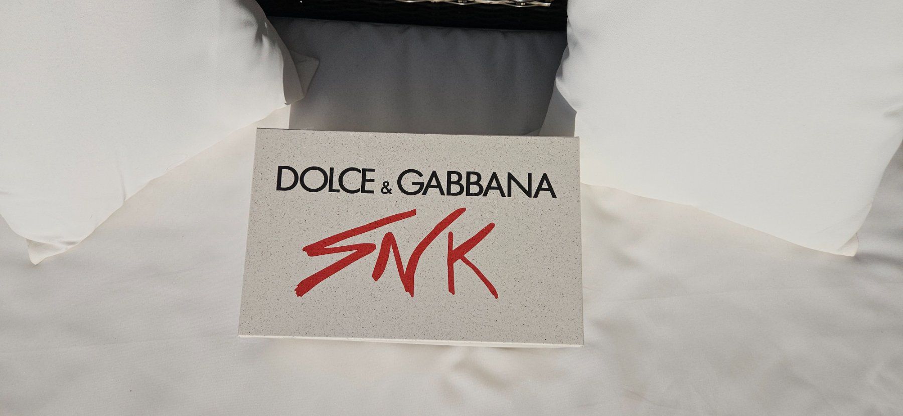Dolce & Gabbana Altro in Decorazioni & Accessori: Dolce & Gabbana SNK - Boîte – Usato da Riddes venduto da LuXuriousExcess 2