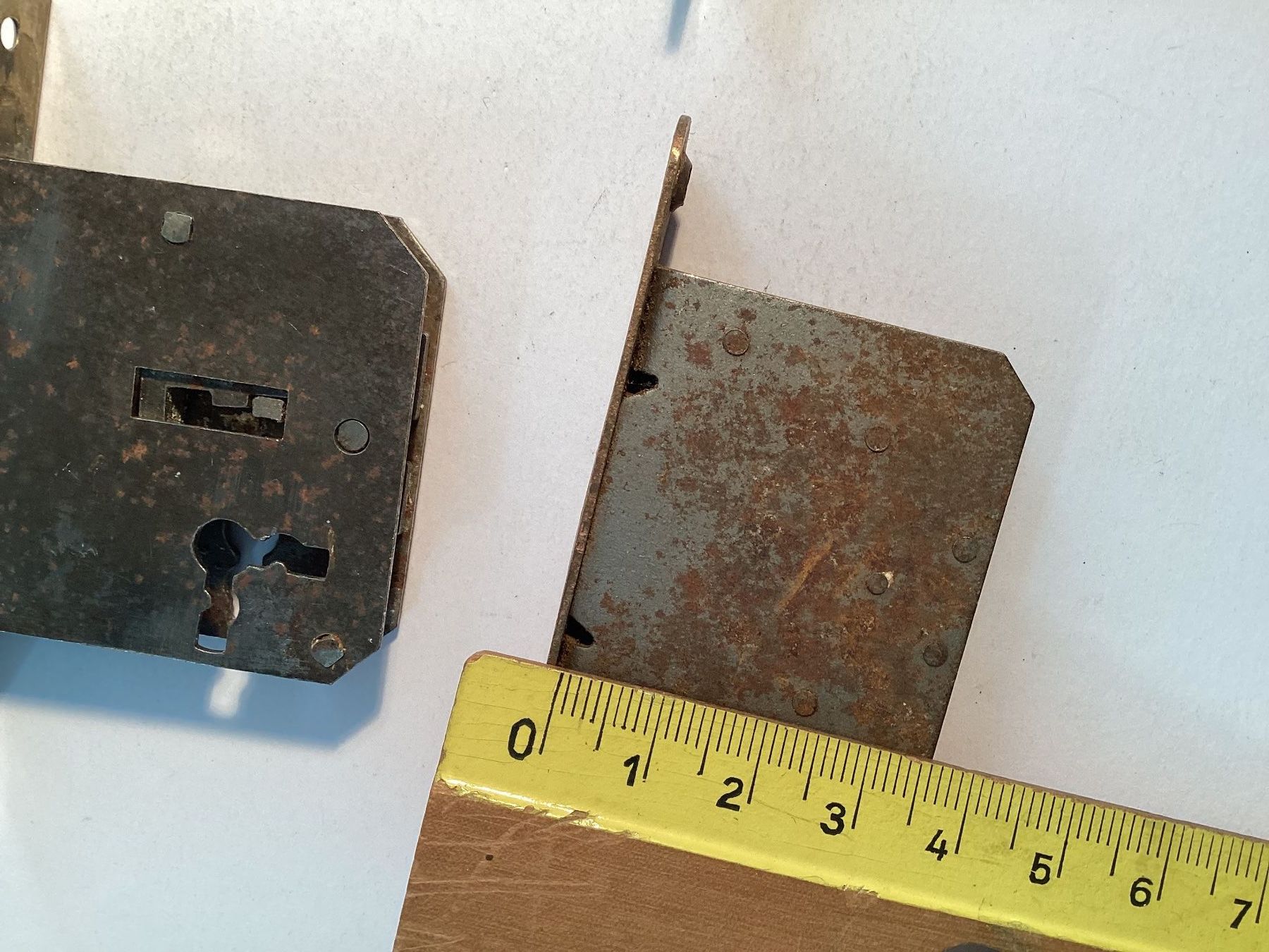 Ferramenta: 6 Einsteck-Schlösser verschiedene Grössen – Usato da Eglisau venduto da mar_5rn2 7