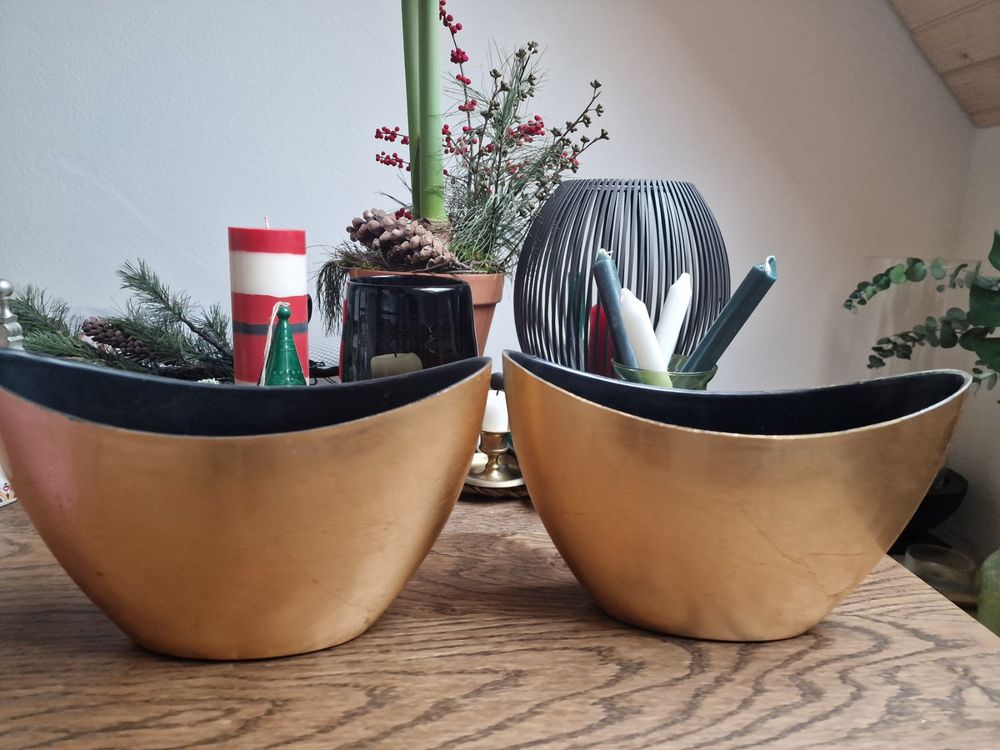 Blickfang: Goldene Vasen in besonderer Form, 2er-Set | Kaufen auf Ricardo