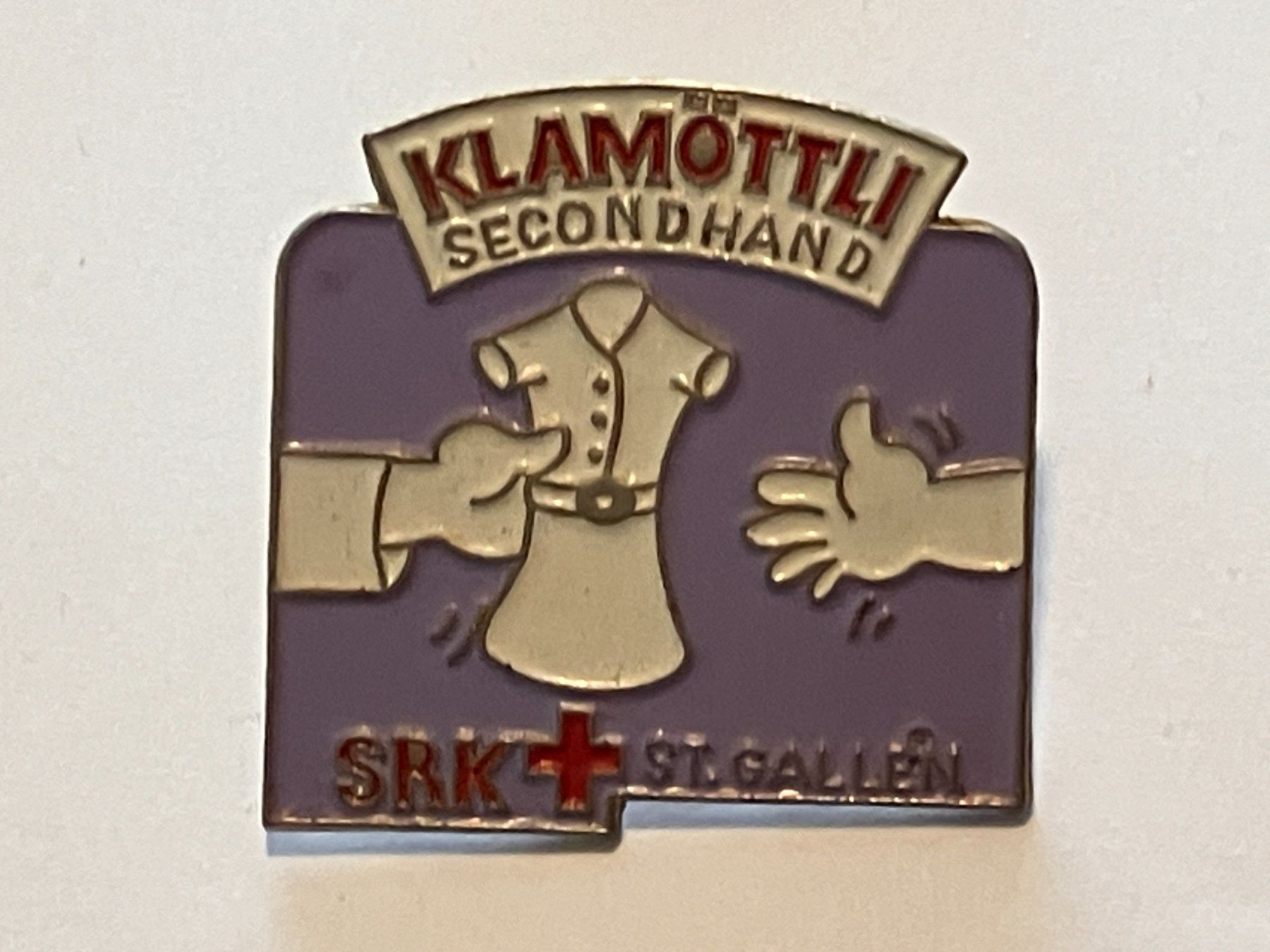 Placchette & Badge: 1 Pin Klamöttli Secondhand SRK St. Gallen – Usato da Basel venduto da djwwpp