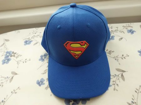 SUPERMAN CAP FÜR ERWACHSENE (VERSTELLBAR)