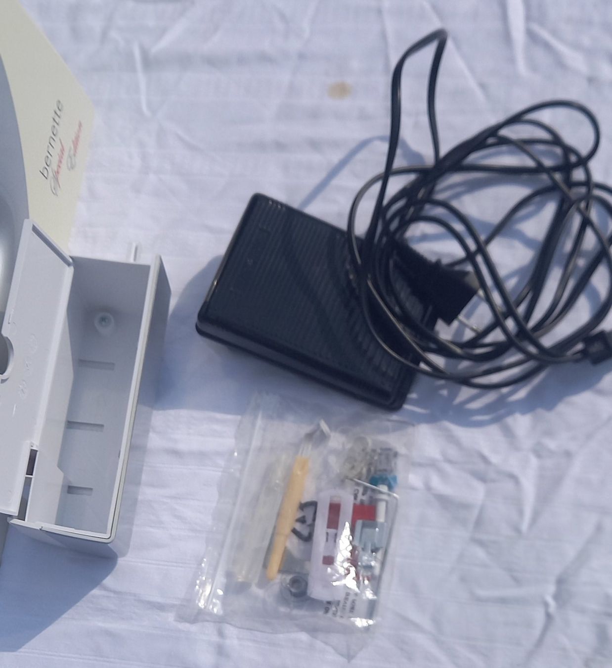Bernina Macchine da cucire: Bernette special edition Nähmaschiene – Usato da Oberfrittenbach venduto da Damo1 4