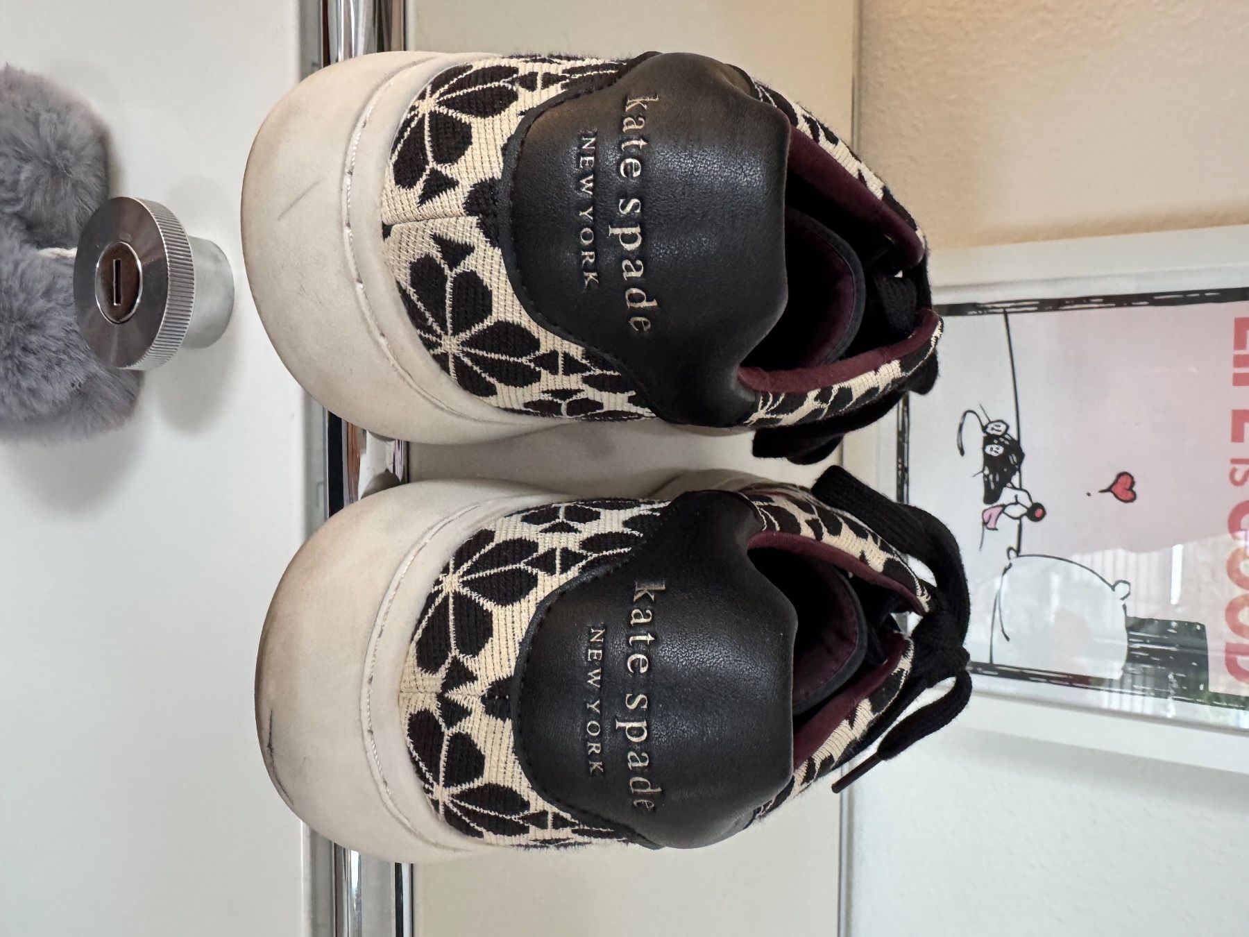 Kate Spade Herrenschuhe: KATE SPADE Sneaker 41 Lede/Stoff Flower Cream Multi – Gebraucht aus Zuerich von Moochie 1