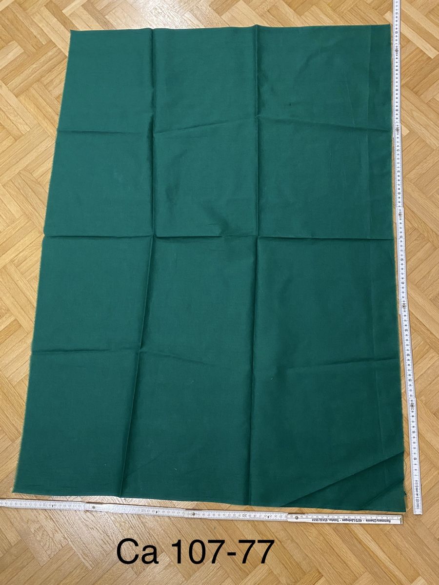 Tessuti: Stoff dunkelgrün 107x77cm  – Nuovo (secondo la descrizione) da Flawil venduto da sonnengeist 2