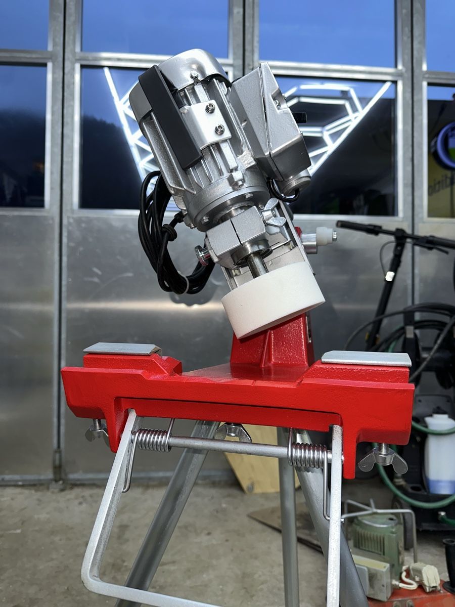 Schleifen & Polieren: Mähmesserschleifer Schleifgerät Rotax – Gebraucht aus Schwende von weesli 3