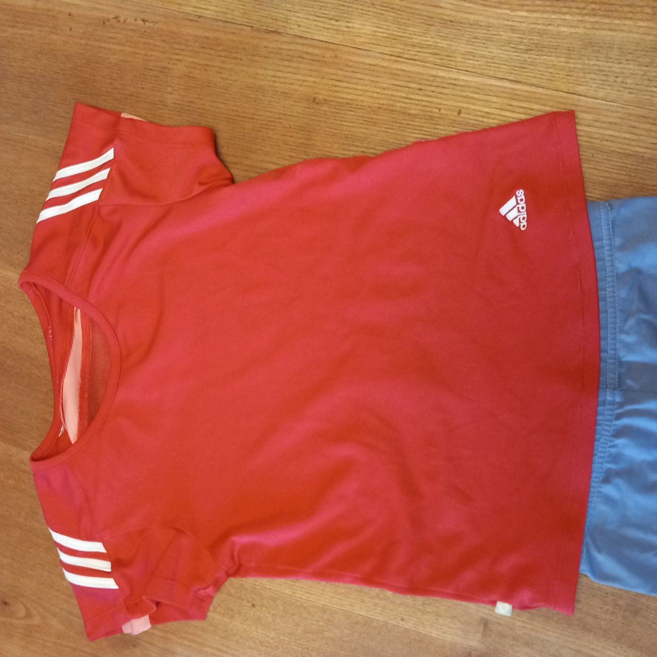 Kleiderpakete & -sets: Vetements de Sport 116 – Gebraucht aus Courrendlin von tititchoun 1