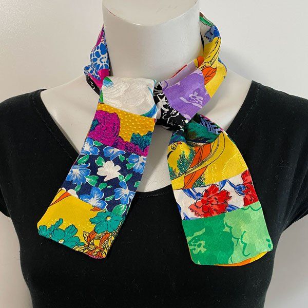 Foulard & Sciarpe: Twilly Halsschal Seide buntes Patchwork hand made Silvia-K – Nuovo (secondo la descrizione) da Brüttisellen venduto da Buxus 1