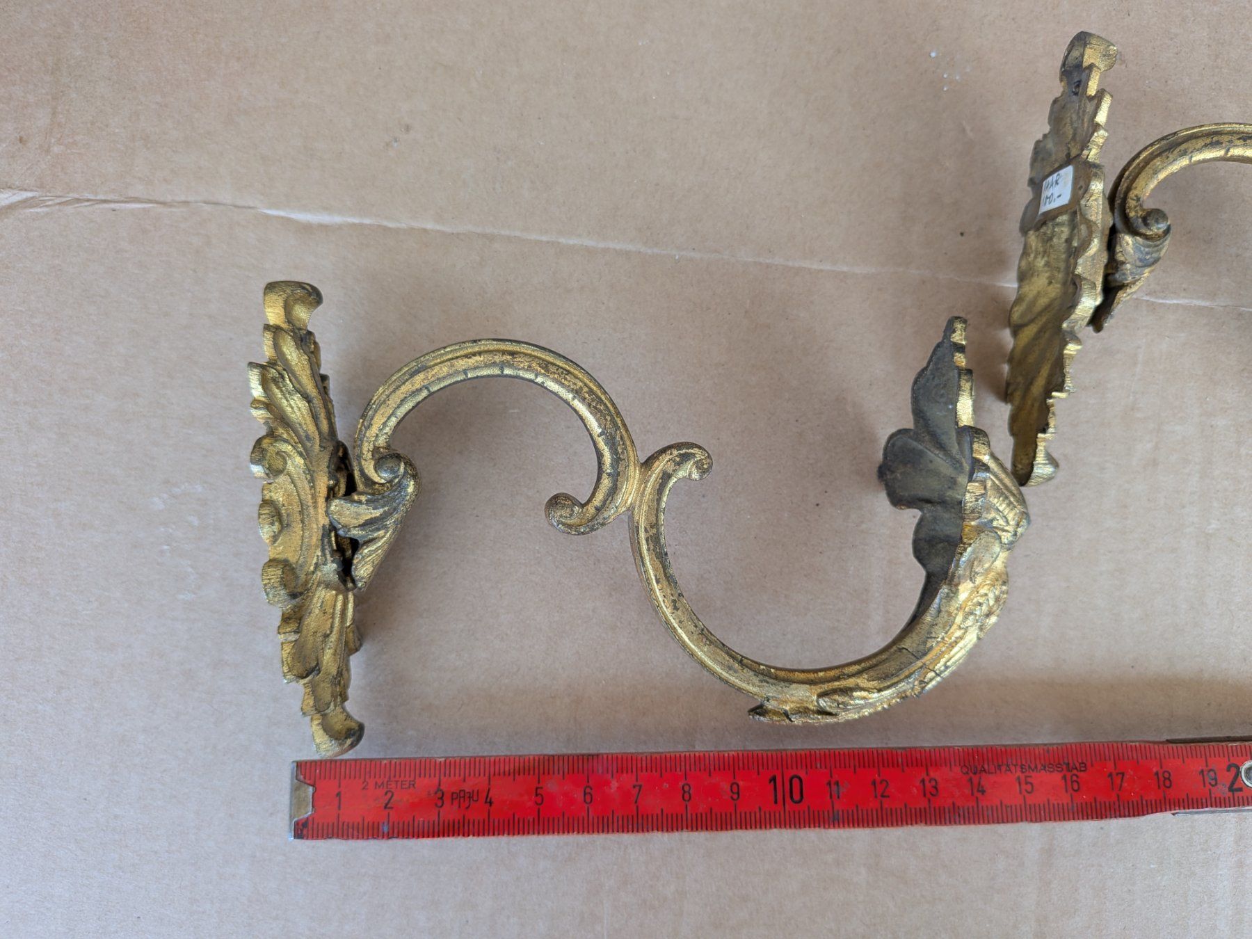 Sculture & Statue: 3 kleine antike Bronze Vorhangstangenhalter oder Raffhalter – Usato da Emmen venduto da Brockofsky 9