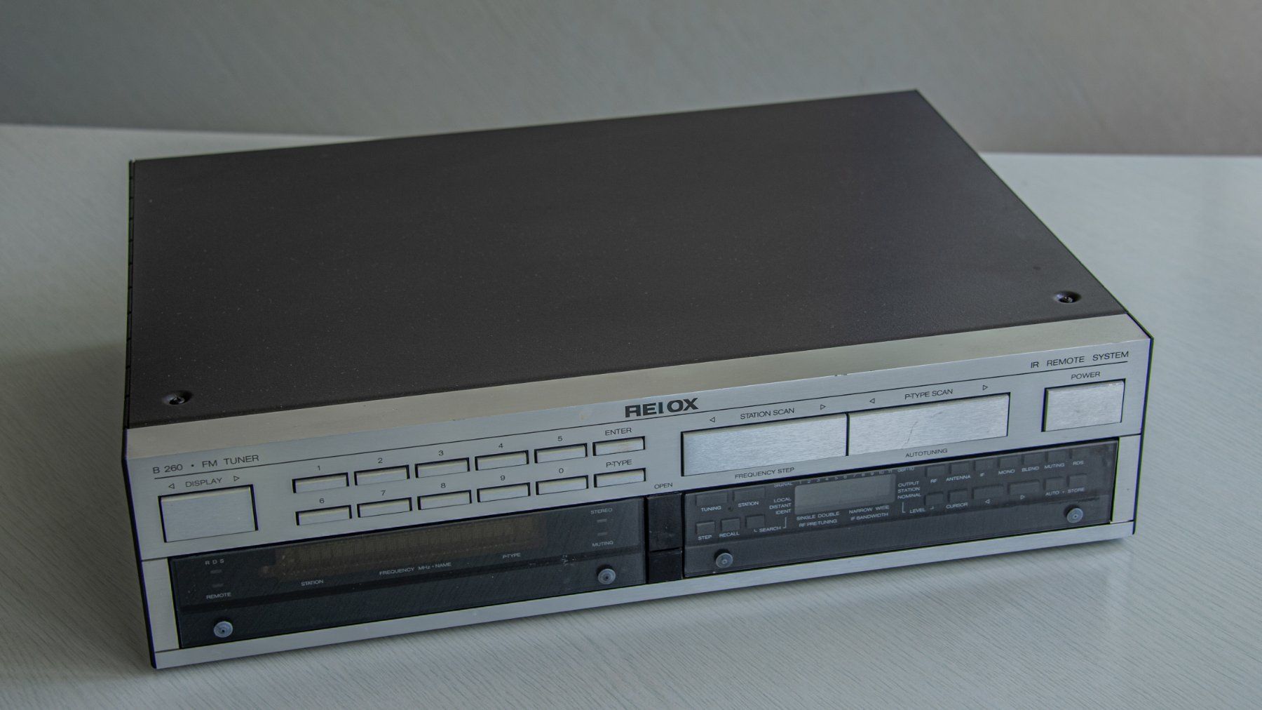Revox Radio: REVOX B 260 Tuner – Usato da Rüti ZH venduto da Fadeproof 2
