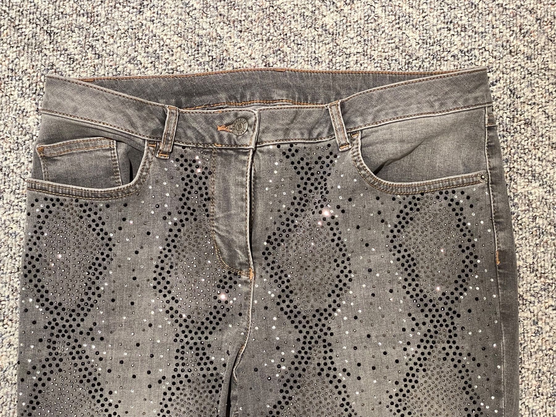 Jeans: Jeans gris 40 dame – Nuovo (secondo la descrizione) da Genève venduto da flocon06 3