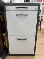 Hängeschrank  grau weiss abschliessbar Büroschrank 
