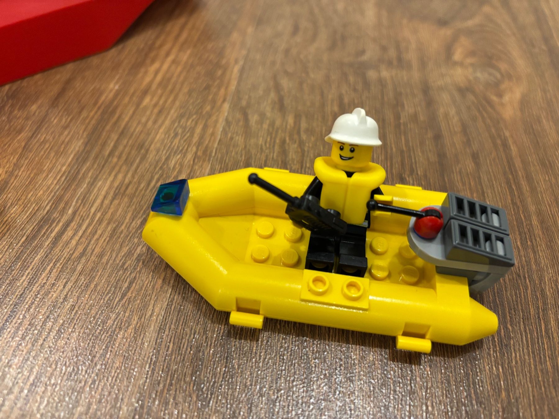 Lego Baukästen: LEGO City 7906 Feuerwehrschiff – Gebraucht aus Langenthal von Wym0 2