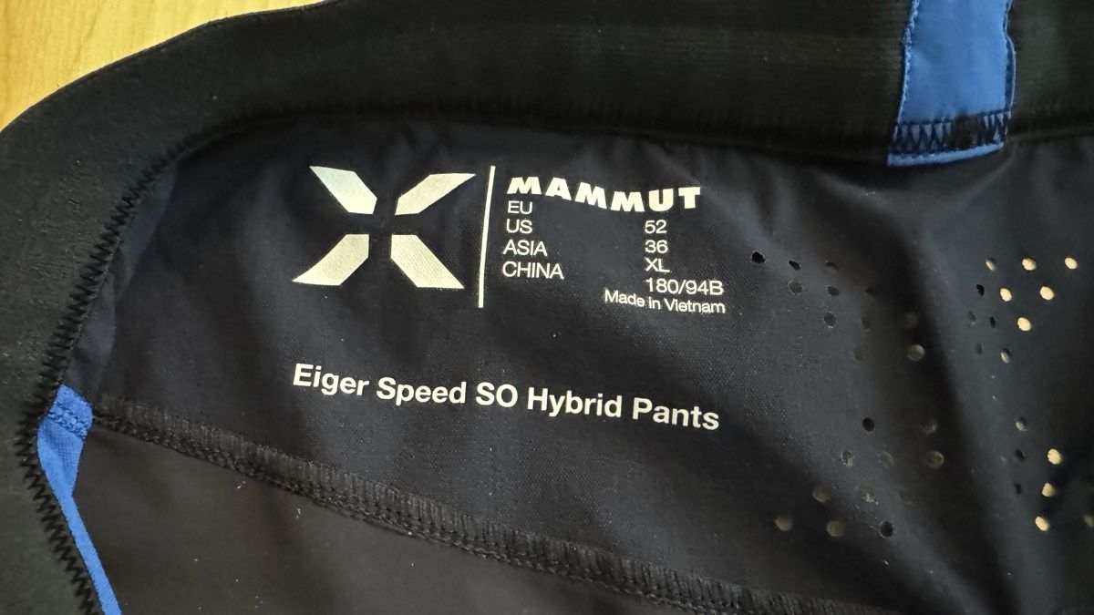 Pantaloni: Eiger Speed SO Hybrid Pants Men Gr. 52, night-azurit – Usato da Wallisellen venduto da zahner_61 2