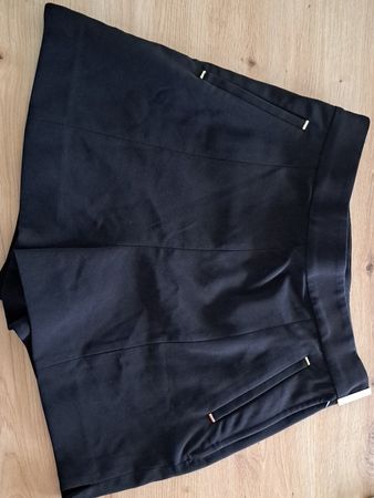 Short noir élégant - taille 40