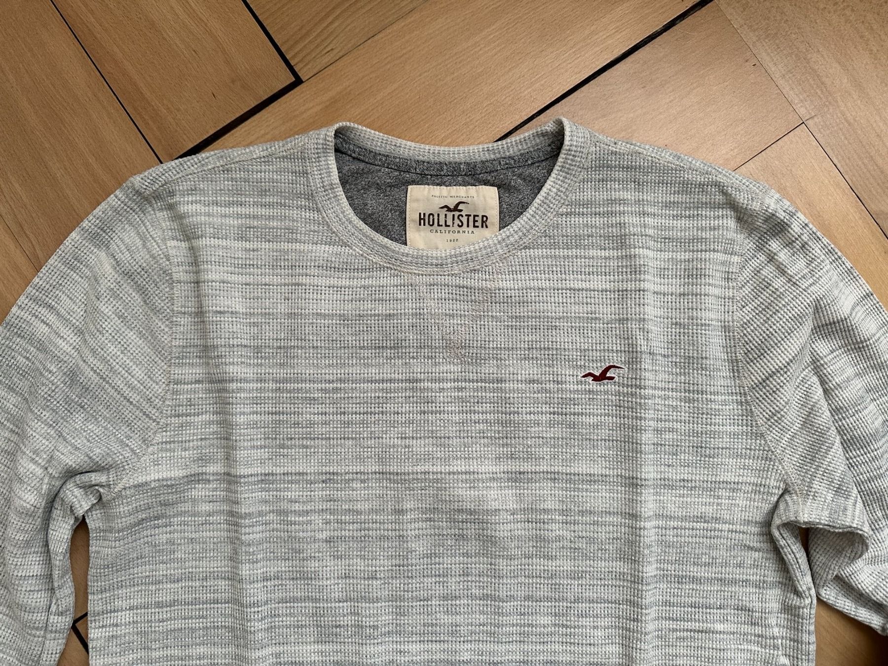 Hollister Maglioni & Felpe: HOLLISTER - Pullover hellgrau L – Usato da Zürich venduto da Diazaio 1